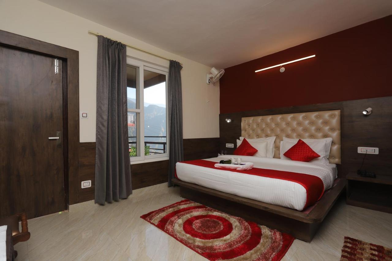 Hotel The Nest, Rooftop Cafe, Bonfire With A Sceneric Mountain View McLeod Ganj Zewnętrze zdjęcie