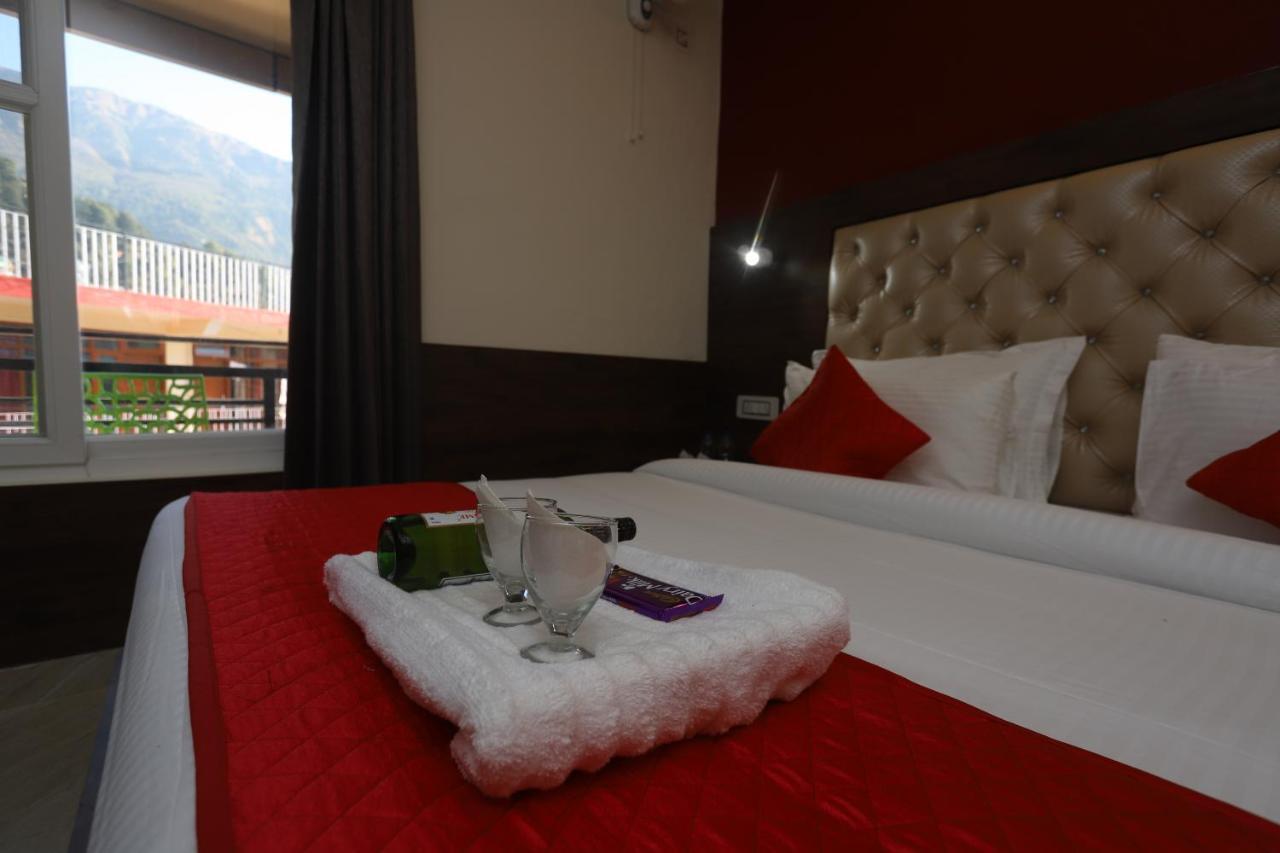 Hotel The Nest, Rooftop Cafe, Bonfire With A Sceneric Mountain View McLeod Ganj Zewnętrze zdjęcie