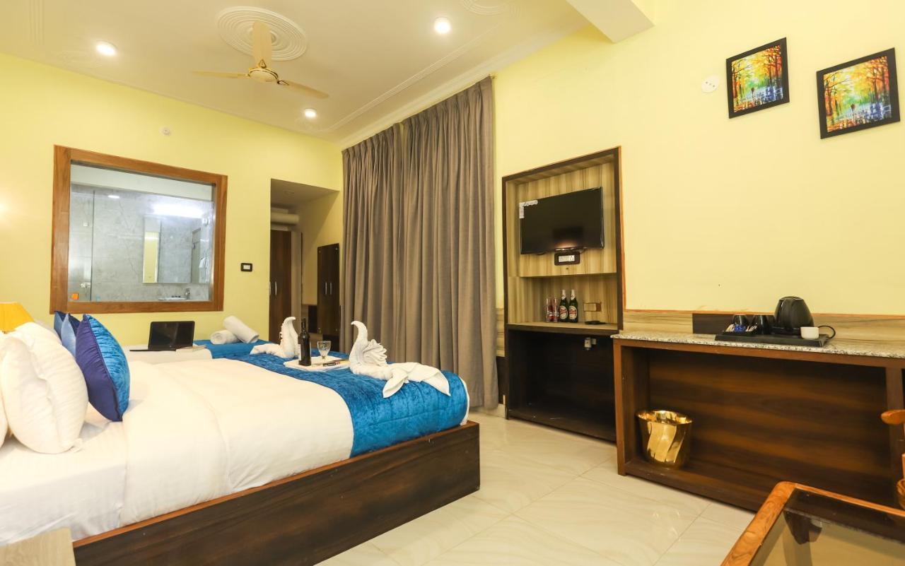 Hotel The Nest, Rooftop Cafe, Bonfire With A Sceneric Mountain View McLeod Ganj Zewnętrze zdjęcie