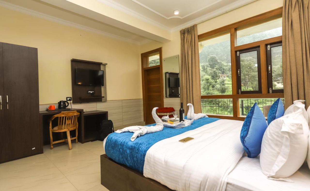 Hotel The Nest, Rooftop Cafe, Bonfire With A Sceneric Mountain View McLeod Ganj Zewnętrze zdjęcie
